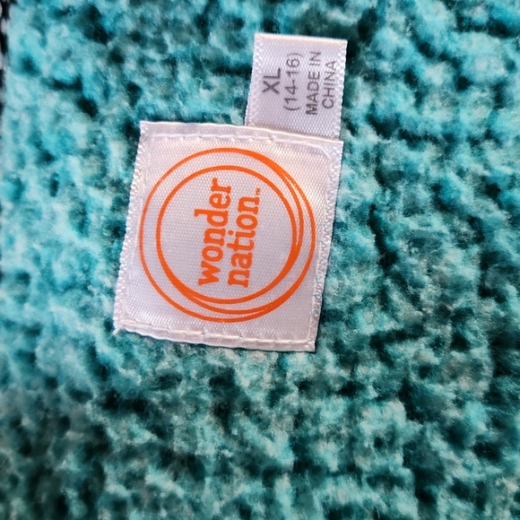 Fluffy youth sweater - Picture 3 of 4